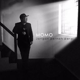 Jangan Pernah Pergi Song Lyrics And Music By Momo Arranged By