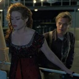 Titanic:Jack saves Rose scene