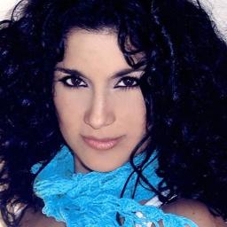 A QUIEN-KARINA - Song Lyrics and Music by KARINA arranged by VA_REYNADiva on Smule Social Singing app