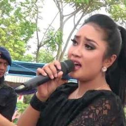 Mawar Putih Song Lyrics And Music By Anisa Rahma Arranged By Satrio Pengarep9 On Smule Social Singing App