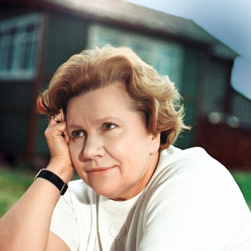 Актриса сазонова нина биография и личная жизнь Нина Сазонова - Плывут по небу тучи sharkotv by sharkotv and scorpi78Ev on Smule