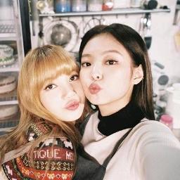 So Hot Remix Lisa Jennie Rap Cut Song Lyrics And Music By Blackpink 블랙핑크 Arranged By Yoonlisa On Smule Social Singing App